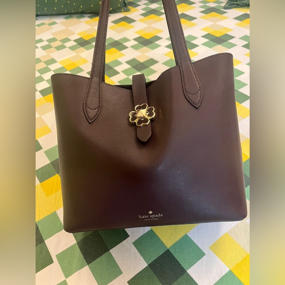 Burgandy color Kate spade tote bag - Picture 1 of 3